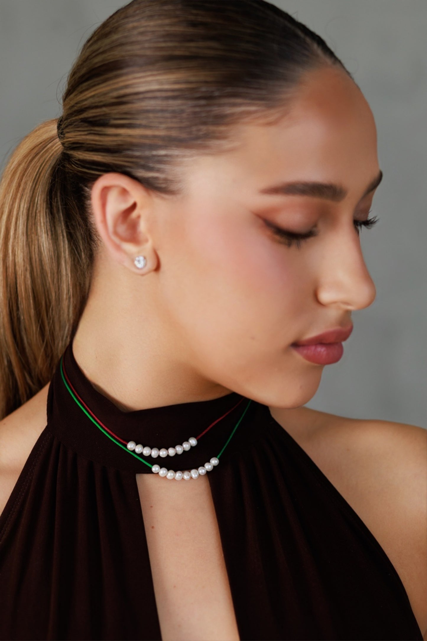 9 pearl necklace red